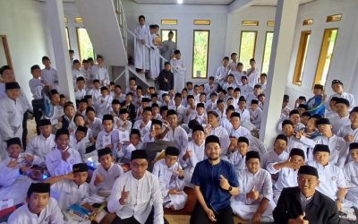 Training Tikrar di SMPIT Asy-Syifa Subang: Integrasi Guru dan Siswa untuk Optimalisasi Program Menghafal Al-Qur’an